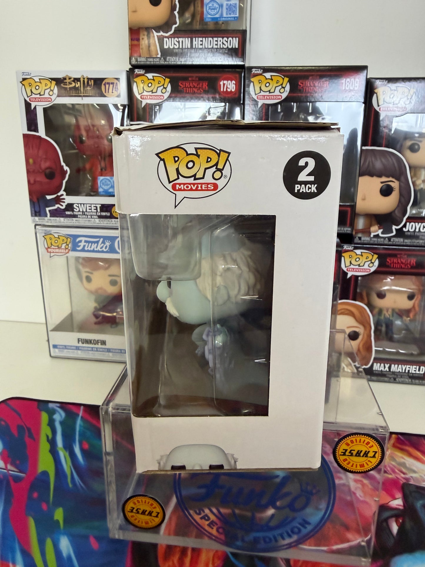 The Marley Brothers 2 Pack GITD 8000pcs Exclusive (Slight Damaged Box)